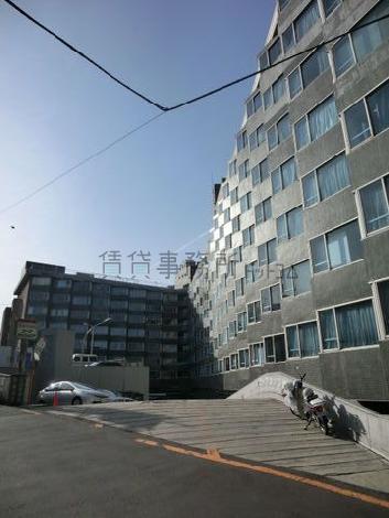 外観フォルムが個性的な物件です