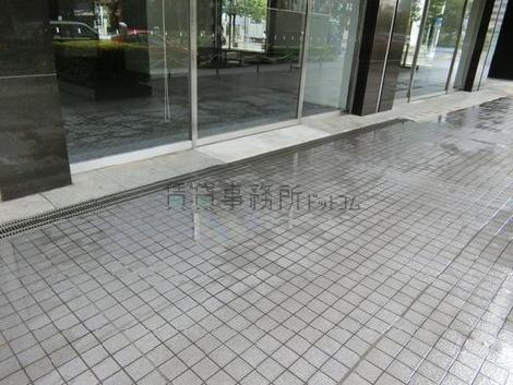 正面玄関