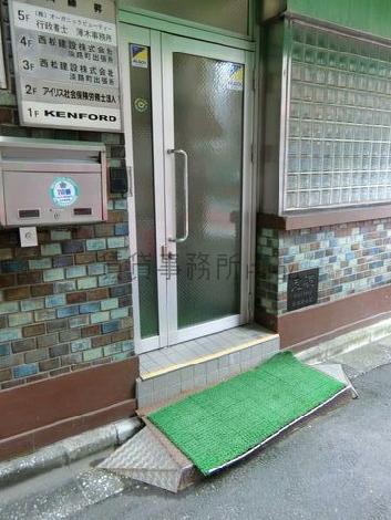 正面玄関