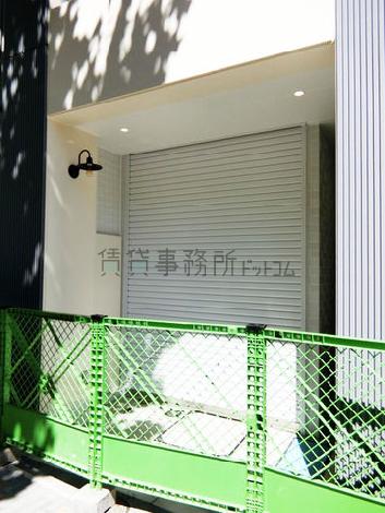 正面玄関