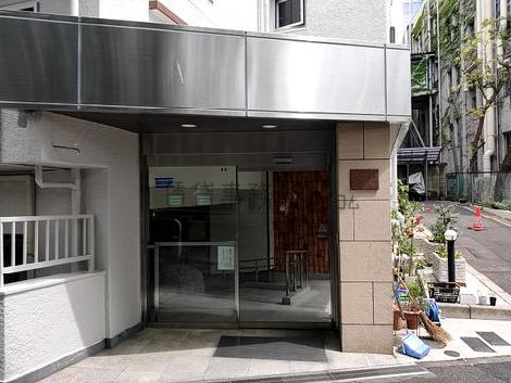 正面玄関