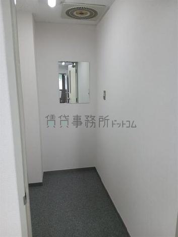 東郷パークビルの室内