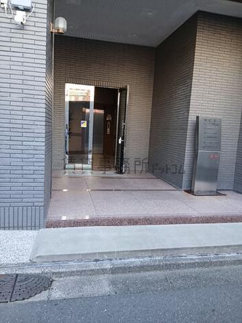 正面玄関