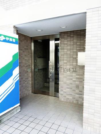 正面玄関