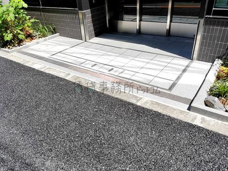 正面玄関