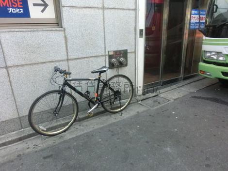 正面入口付近です