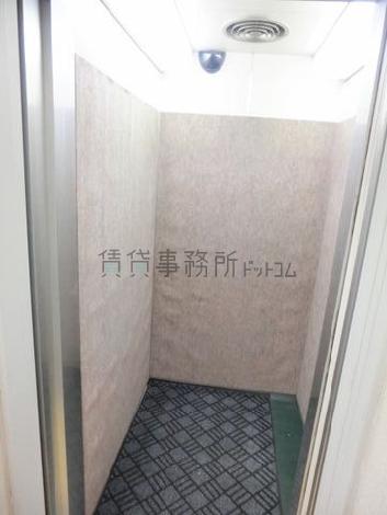 防犯カメラを設置
