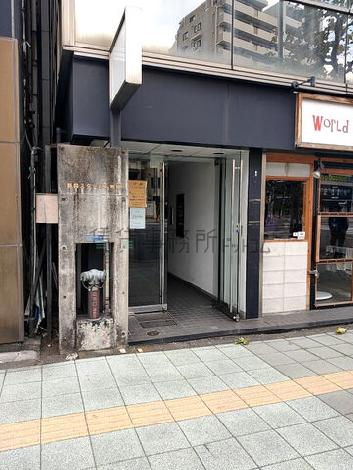 正面玄関