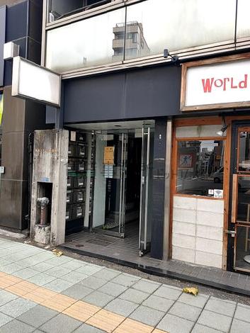 正面玄関