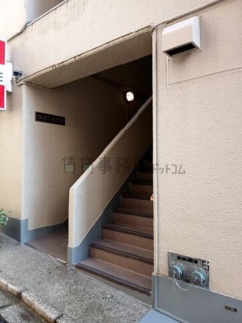 正面玄関