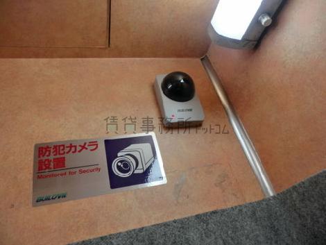 エレベーター内には防犯カメラの設置がございます