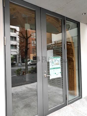 正面玄関