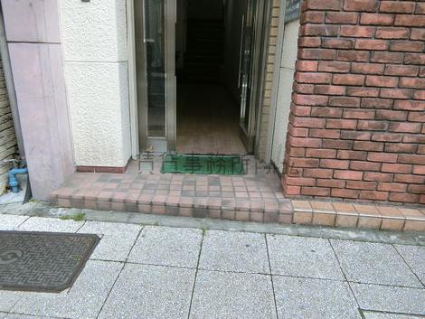 正面玄関