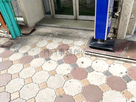 正面玄関