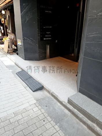 正面玄関