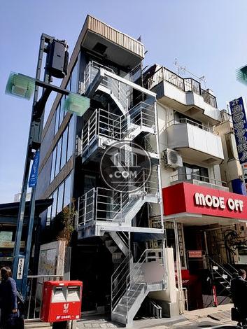 戸越銀座駅前ビルの外観写真