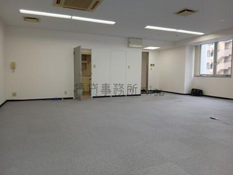 スハラ六本木ビルの室内