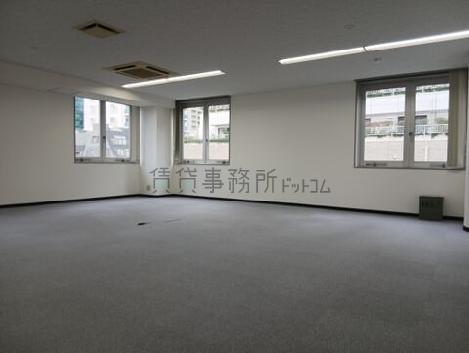 スハラ六本木ビルの室内