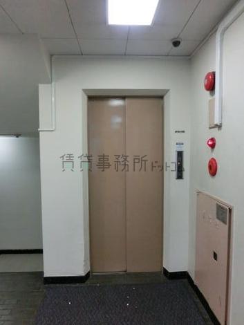 エレベーターは1基です