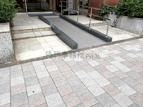 正面玄関
