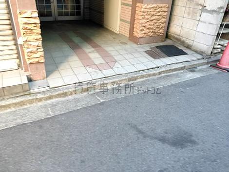 正面玄関