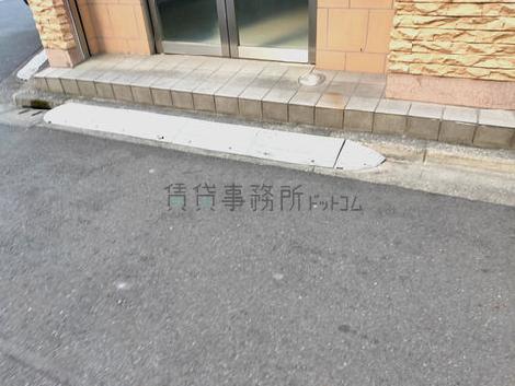 正面玄関