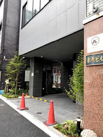 正面玄関