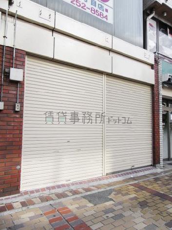 正面玄関