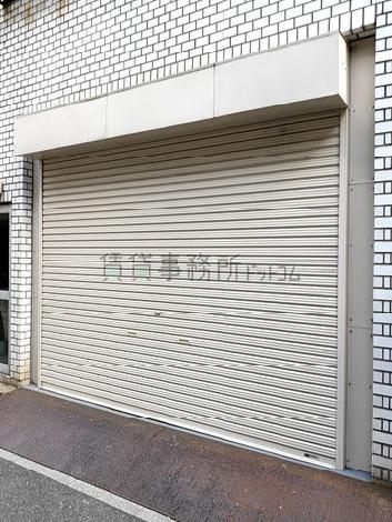 正面玄関