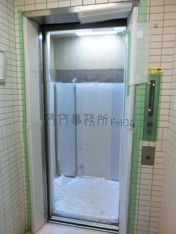 エレベーター