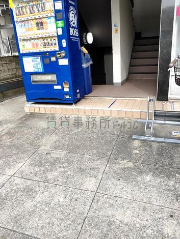 正面玄関