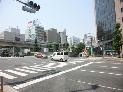 お車での移動もしやすそうです