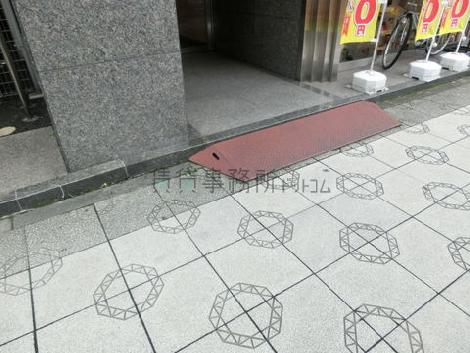 正面玄関