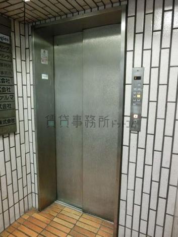 エレベーター