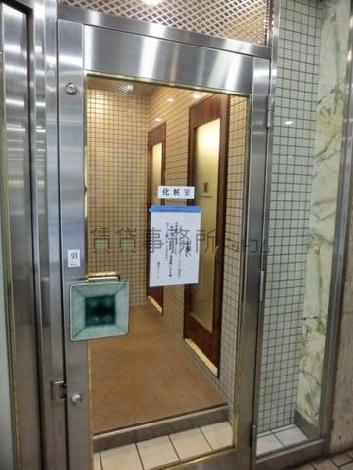 １階部分にはお手洗いもあります