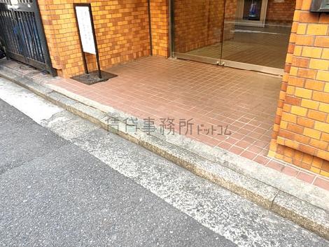 正面玄関