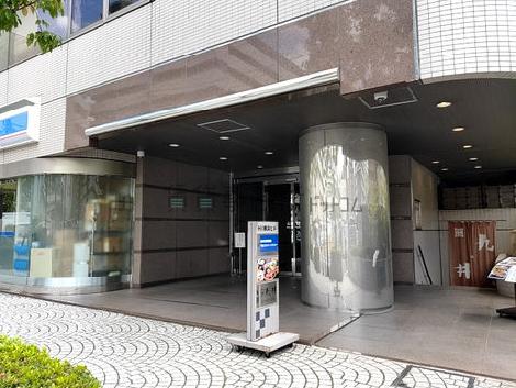 正面玄関