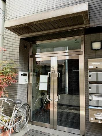 正面玄関