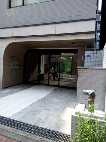 正面玄関