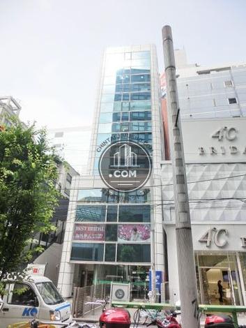 新宿南口ビルの外観写真