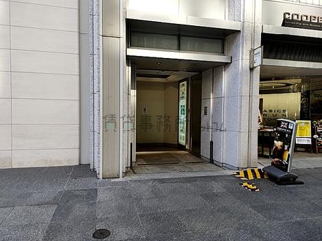 正面玄関