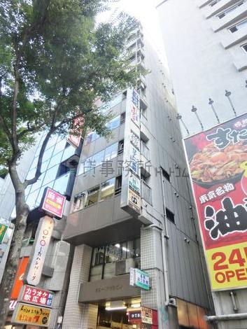 店舗が多く入っております