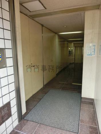 正面入口です