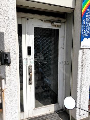 正面玄関