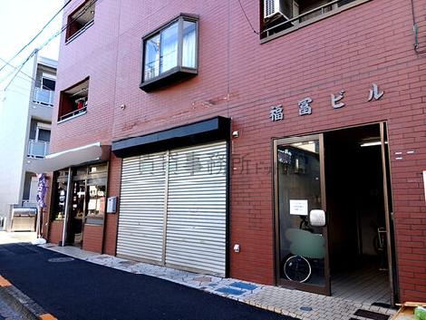 正面玄関