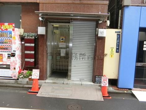 正面玄関