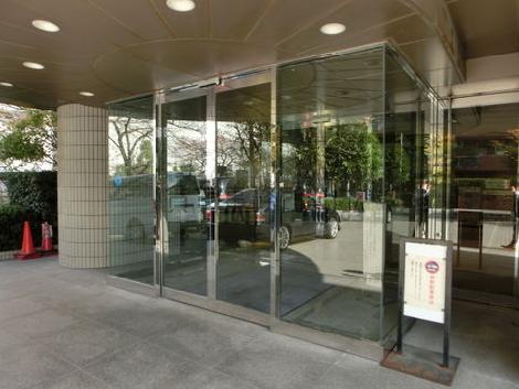 正面玄関