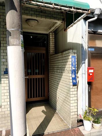 正面玄関