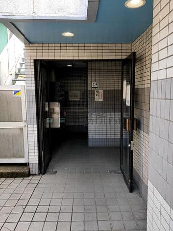 正面玄関
