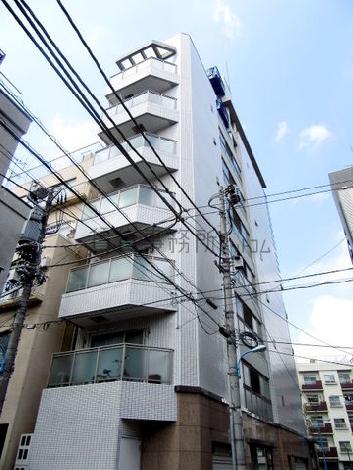 21ビルの室内